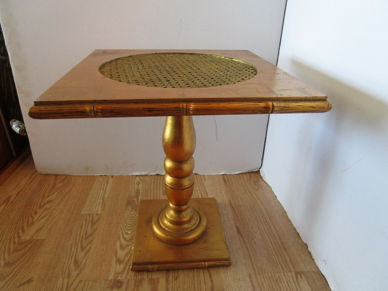 Mid-Century Giltwood Pedestal table w/Vienna straw weaving carved trim 17.75″ T