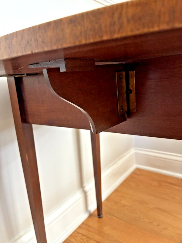 Federal Style Councill Craftsmen Mahogany Inlaid Drop Leaf Pembroke Side Table gallery