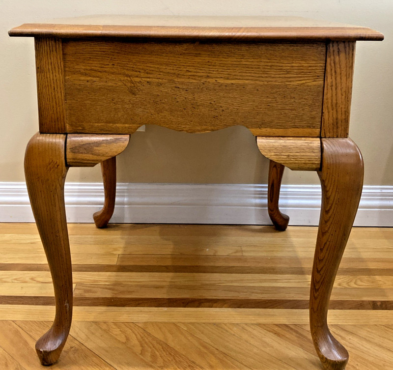 VINTAGE BROYHILL OAK WOOD QUEEN ANNE END SIDE TABLE NIGHTSTAND WITH DRAWER gallery