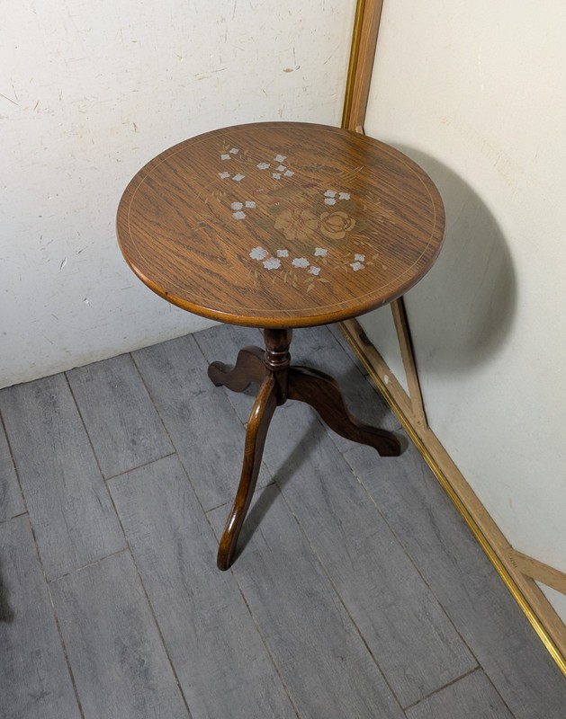 Vintage Oak Wood Round Tilt Top Pedestal Table Stenciled Rustic Country Cottage gallery