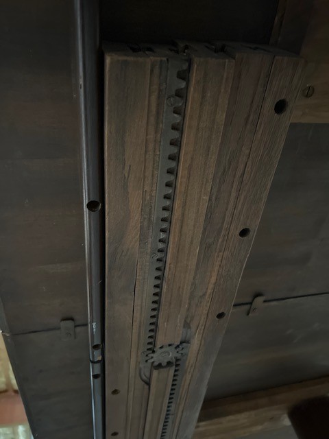 Vintage Mahogany Dining Table – 2 Pedestals/4 Leaves – Extends to 10 ft gallery