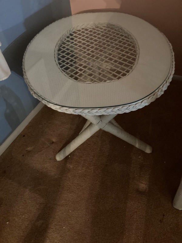 White Wicker Living Room Table Set & Mirror gallery