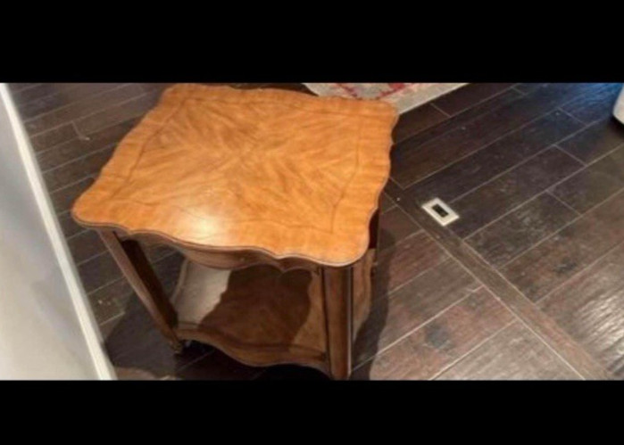 Vintage Solid Oak End Table w/ Scalloped Edge & Lower Shelf Heavy Duty gallery