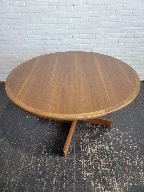 Mid Century Modern Dining Table Manner of Sergio Rodriquez Made in Colombia gallery