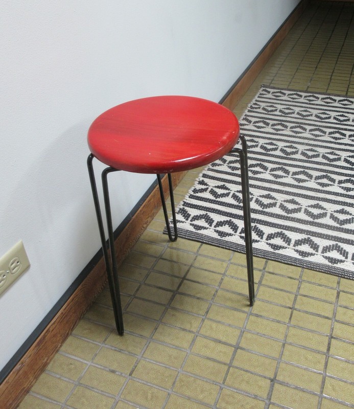 Mid-Century Vintage Florence Knoll #75 style stool side table gallery