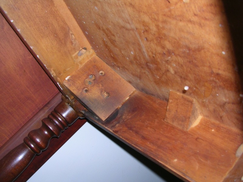 Gate leg drop leaf table BEAUTIFUL CONDITION, 72" x 44" open, 24" x 44" closed gallery