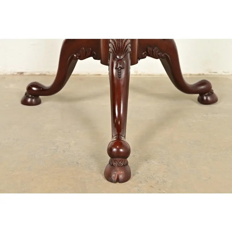 Smith & Watson Georgian Mahogany and Burl Wood Pedestal Tea Tables, Pair gallery