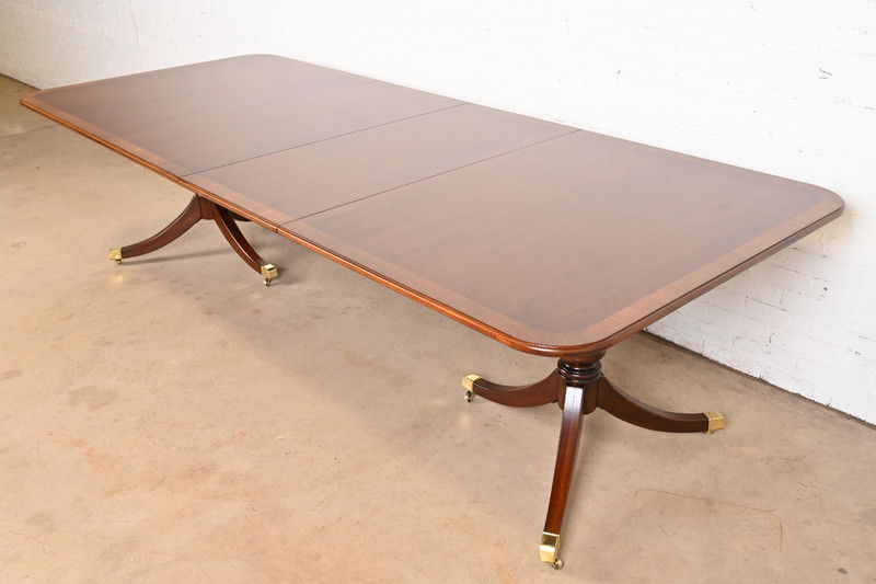 Drexel Heritage Georgian Banded Mahogany Double Pedestal Extension Dining Table