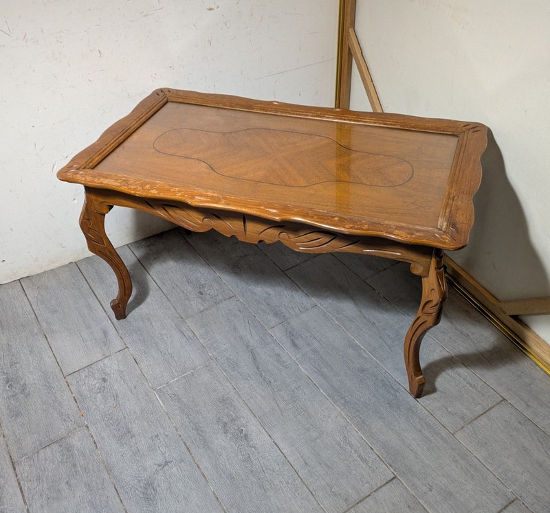 Vintage French Provincial Butler Coffee Table Cabriole Legs Glass Tray Top Inlay