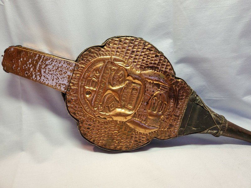 Vintage Copper AZTEC STATUTE FIREPLACE BELLOW Leather & Wood End RARE