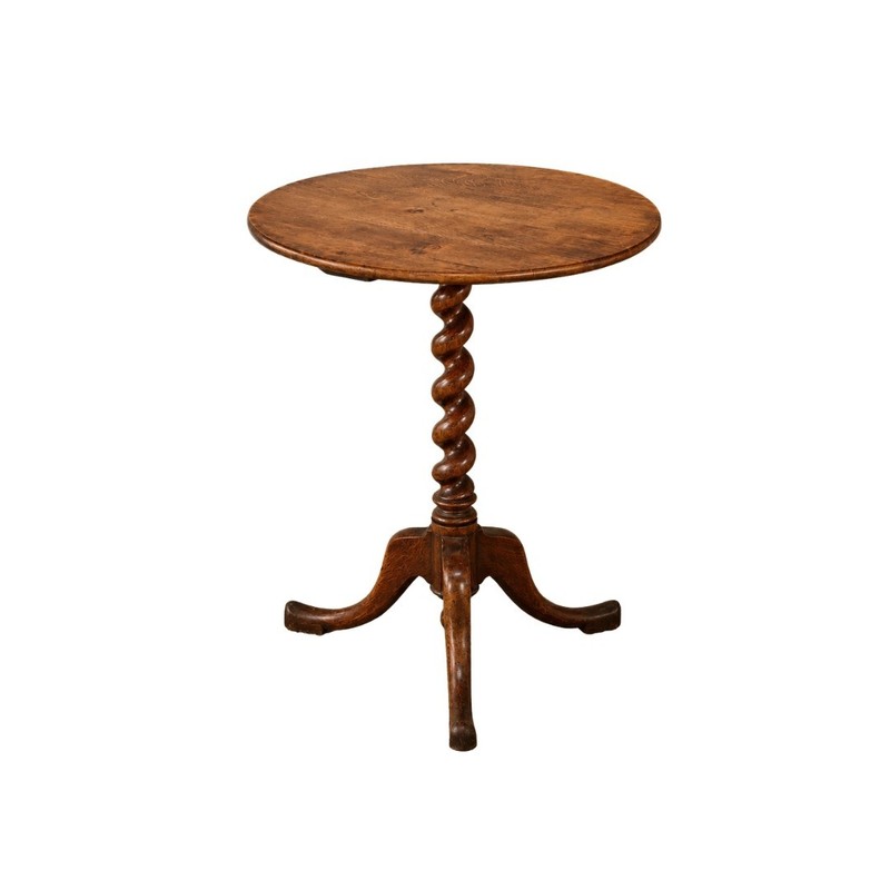 19th Century English Oak Round Barley Twist Table