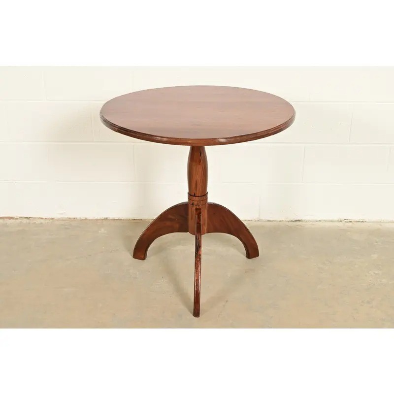 Early American Bench Made Sculpted Solid Walnut Pedestal Tea Table or Side Table