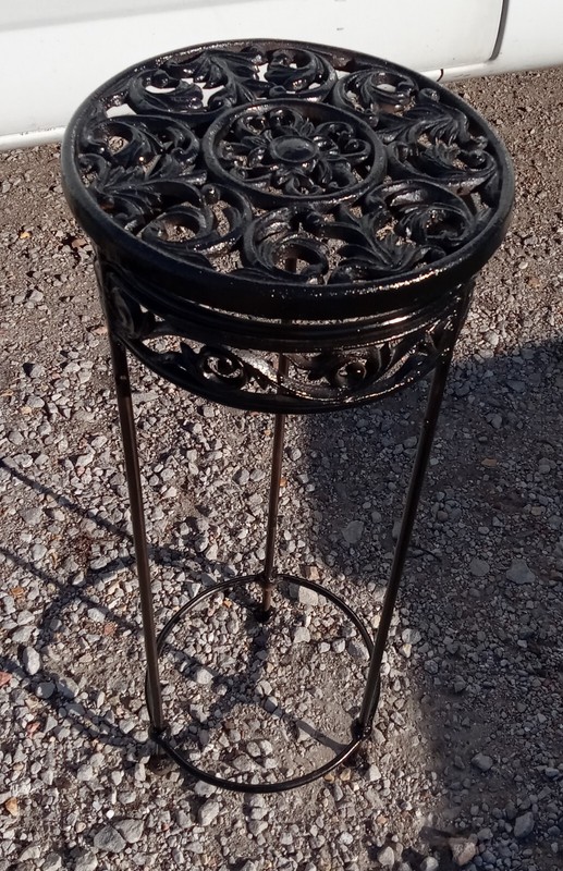 Black Metal Plant Stand / Fern Stand (PS248)