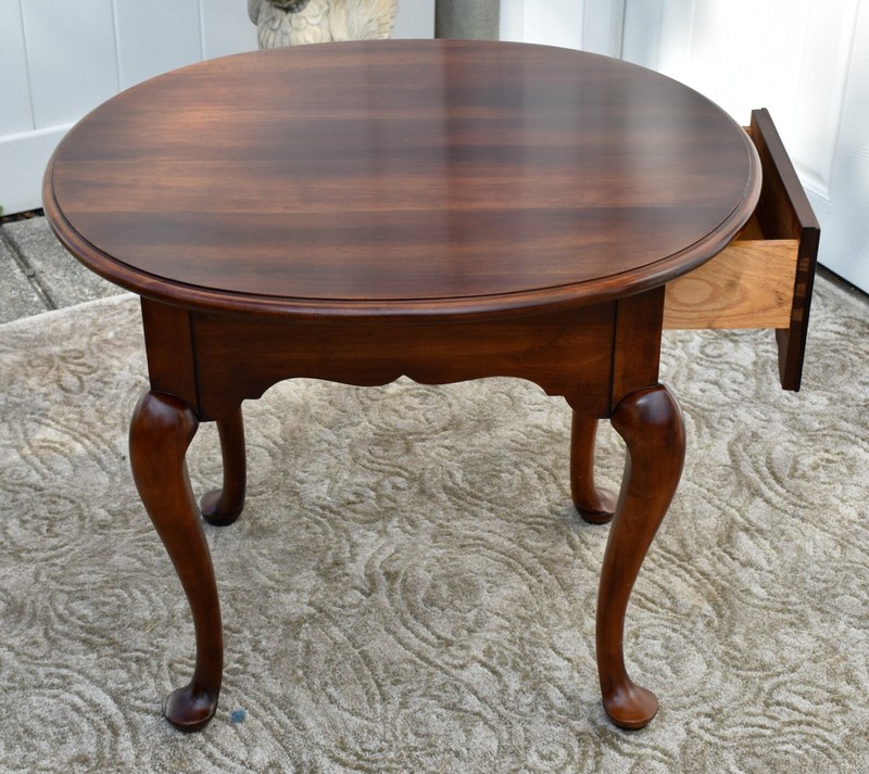 Vintage Statton Oval Queen Anne Style Cherry Side Table w/Drawer gallery