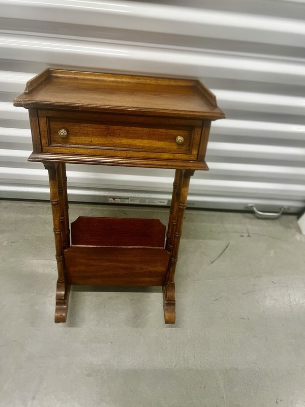 Vintage MCM BARONY Mid Century Telephone Stand Good Condition! Free Ship