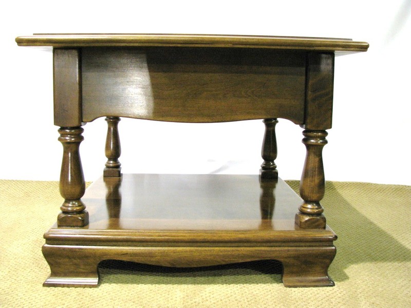 Ethan Allen 1970's Solid Maple "Heirloom" Square Lamp Table; Near Mint gallery