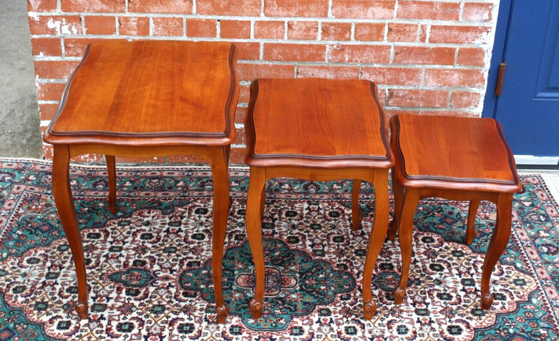 French Antique Maple Wood Louis XV Nesting Tables gallery
