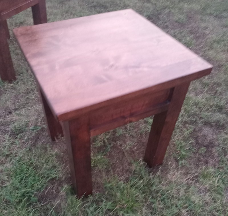 Solid Alder Wood End Table with Walnut Stain / Side Table (ET502) gallery