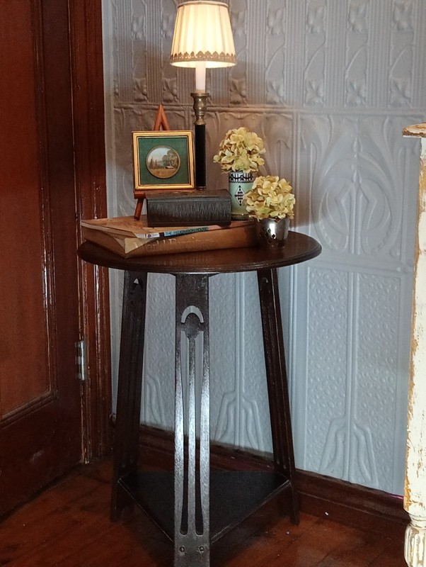 Arts And Crafts Lamp Table Original Hardware Fiddleback Mahogany C1900 VGC