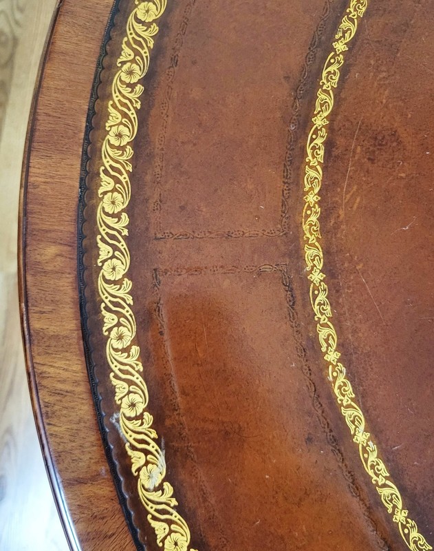 Vintage AMERICAN Mahogany Gilt Tooled LEATHER Top DRUM TABLE Heirloom WEIMAN gallery