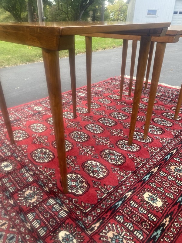Free Ship/ 1960s Mid Century Modern Conant Ball 3 Nesting Tables by Wright gallery