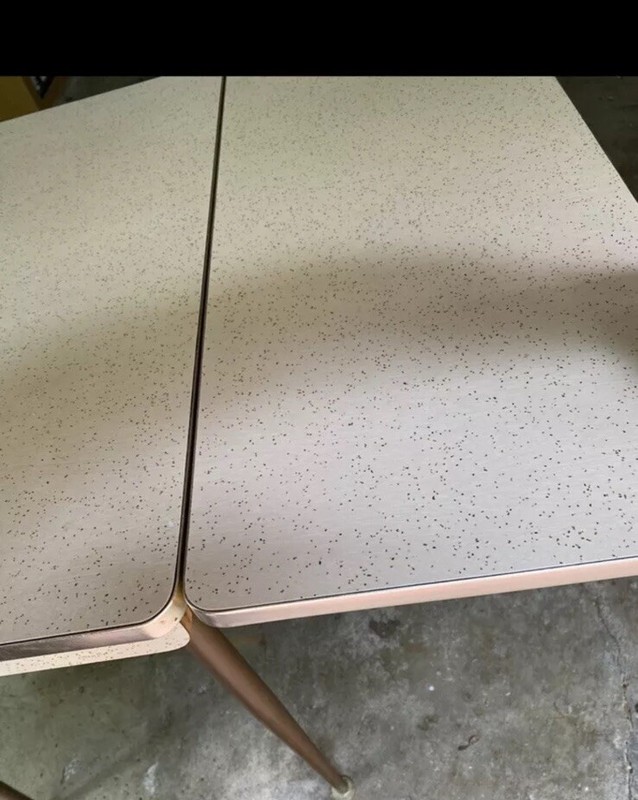 VTG MID CENTURY MODERN MCM DROP LEAF TABLE— one leaf hinge needs to be replaced gallery