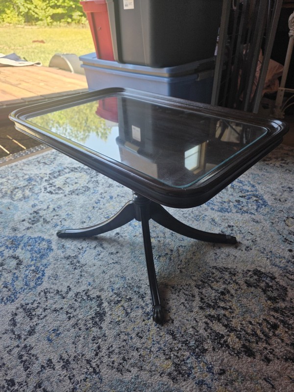 Vintage Duncan Phyfe Style Pedastal Table With Removable Glass Top.