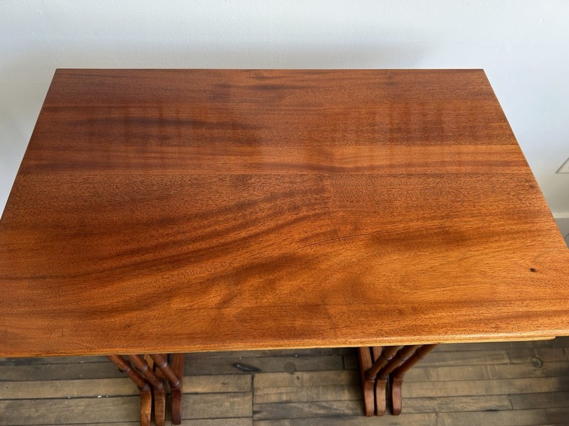 Antique Edwardian Style Mahogany Nesting Stacking Side Tables Set of 3 gallery