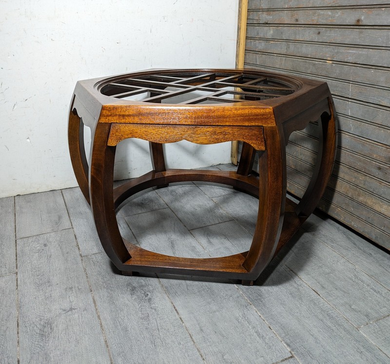 Vintage Hekman Asian Ming Chippendale Style Hexagonal End Table Wood Fretwork gallery