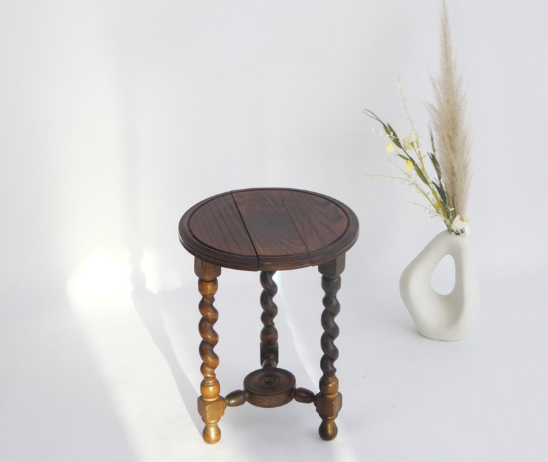 Antique Round Barley Twist Wooden Table, Small Plant Stand with Turned Legs