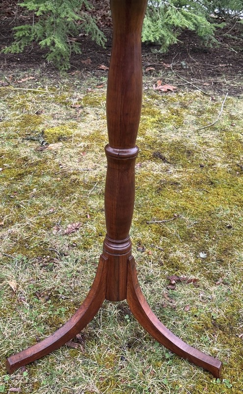 18th-19th Century Tilt Top Walnut? Wood Pedestal Candle Plant Stand Table gallery
