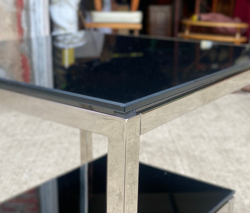 Post-Modern Sculpted Chrome & Black Glass Tiered Side Table gallery