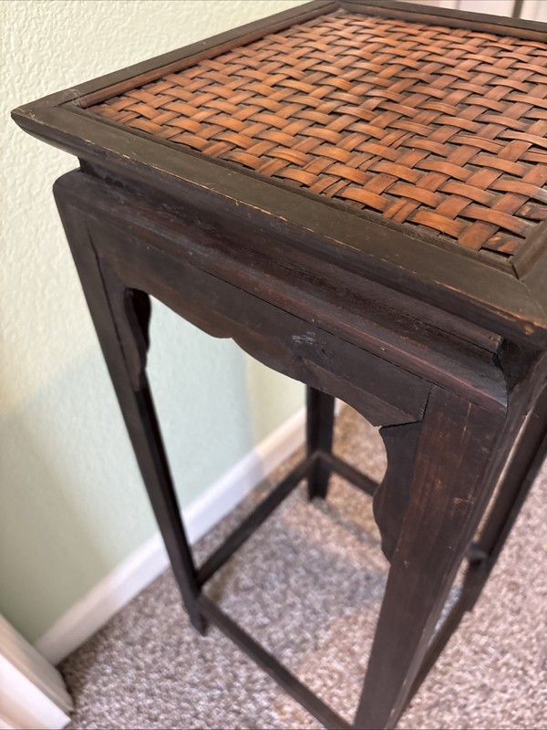 VTG-tall, Lightweight, Asian Style Side Table gallery