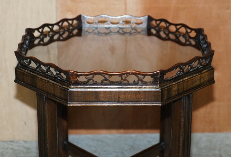 ANTIQUE THOMAS CHIPPENDALE FRET WORK CARVED CARD GAMES TRAY TABLE REMOVABLE TOP gallery