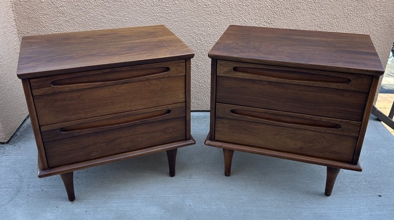 Mid Century Modern 2-Drawer Walnut Night/End Tables by American of Martinsville gallery
