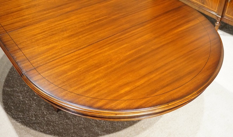 Beautiful 7' transitional Mahogany oval round dining Kitchen table gallery