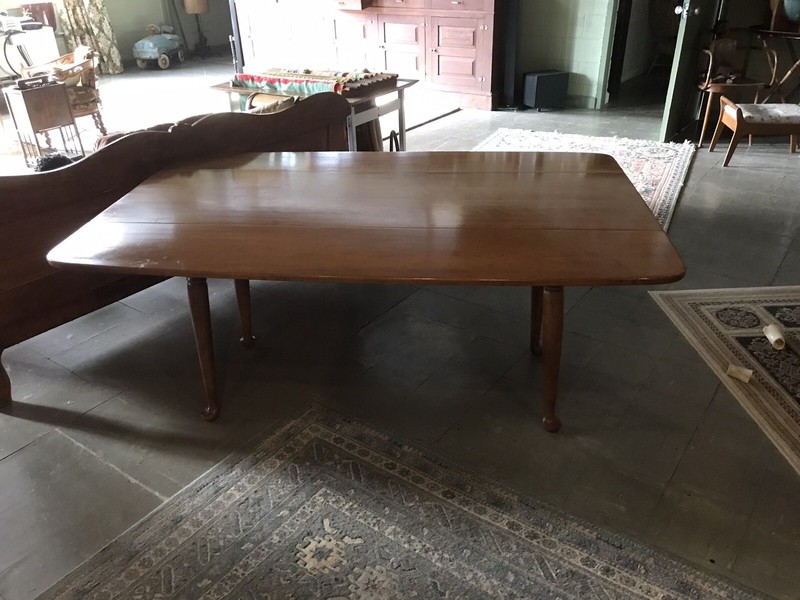 ANTIQUE VTG BAUMRITTER ETHAN ALLEN DROP LEAF SOFA TABLE 66” LONG W/SPOON LEGS gallery