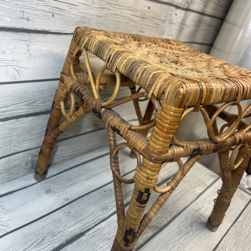 Vintage Rattan Wicker Coffee Patio End Table Plant Stand Stool Boho Chic MCM gallery