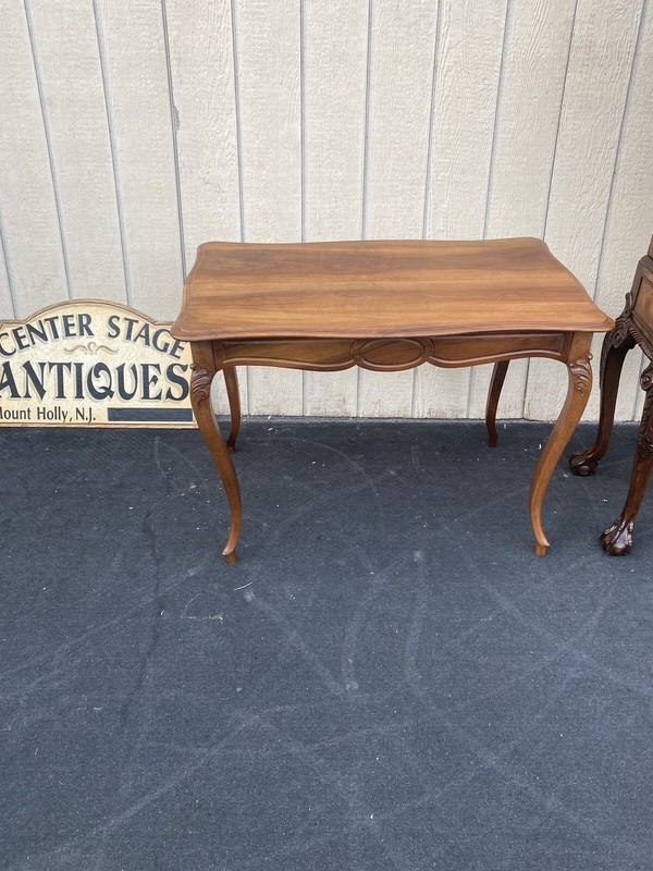 64840 French Louis XV Lamp Table Stand