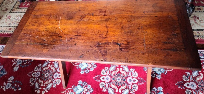 Beautiful Antique Early American Table - VGC - GREAT SIZE - Early 19th Century gallery