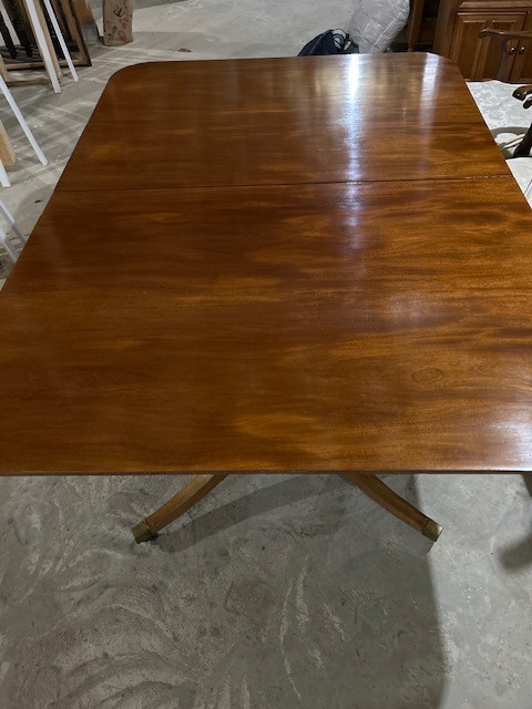 Vintage Mahogany Dining Table – 2 Pedestals/4 Leaves – Extends to 10 ft