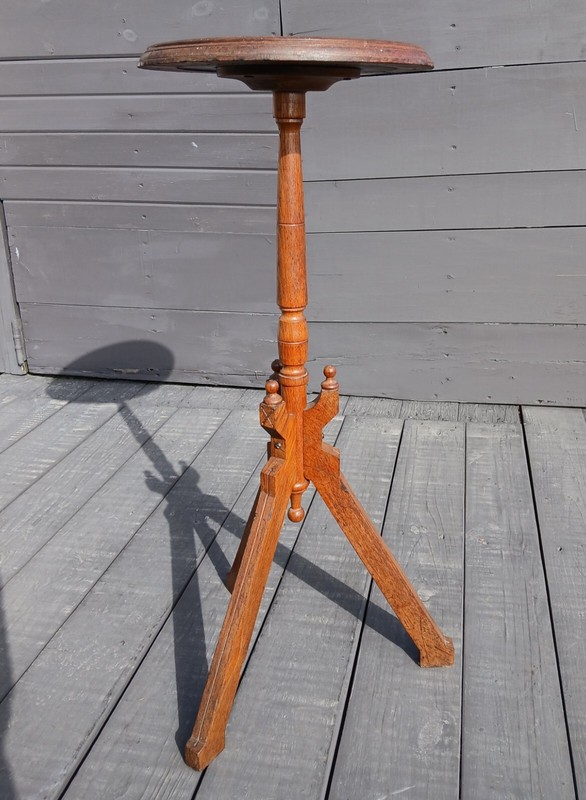 Antique Victorian Walnut Plant Stand with Shoe Feet 1890s Era gallery