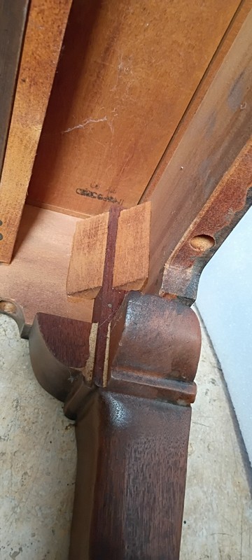 Hickory Chair Co. Queen Anne Style Tea Table with 2 pullout trays. NEEDS RESTOR gallery