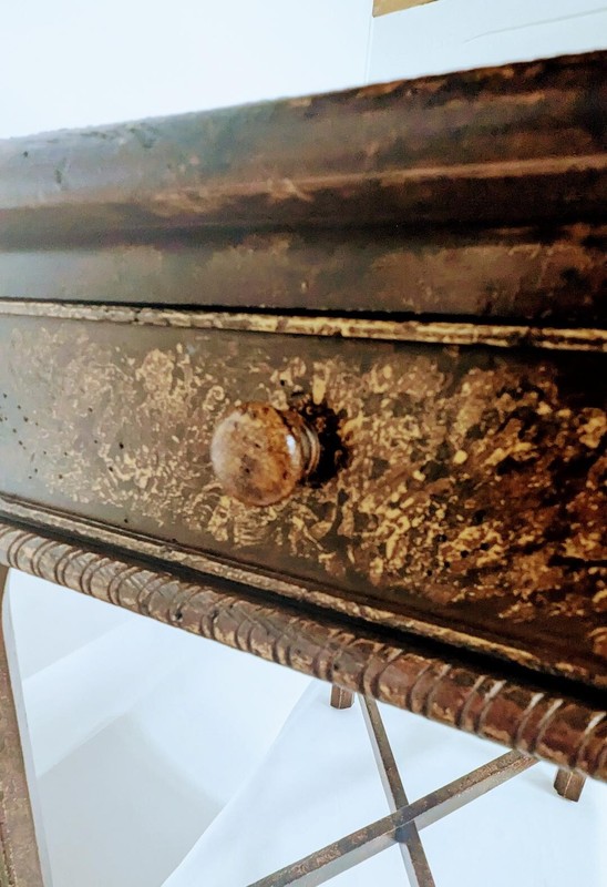 Antique Southampton end table with one drawer special design gallery