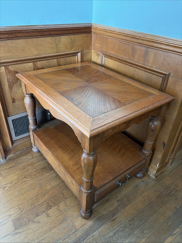 Vintage Oak Square End Table w Single Drawer 21w x 27” x 23” H PU GA gallery
