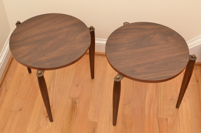 Mid-Century MCM Walnut Laminate Stacking Round Side Tables - Set of 2 gallery