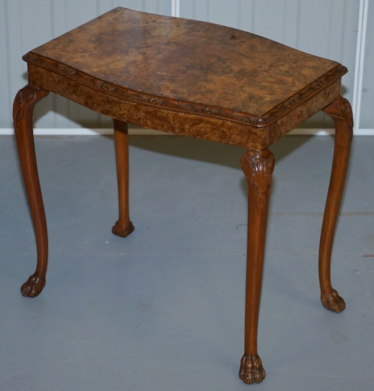 STUNNING VINTAGE BURR WALNUT SIDE LAMP TABLE ORNATELY CARVED FRAME LION FEET gallery
