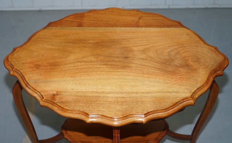 LOVELY DECORATIVE SATINWOOD OCCASIONAL CENTRE TABLE SCALLOPED EDGE ORNATE LEGS gallery