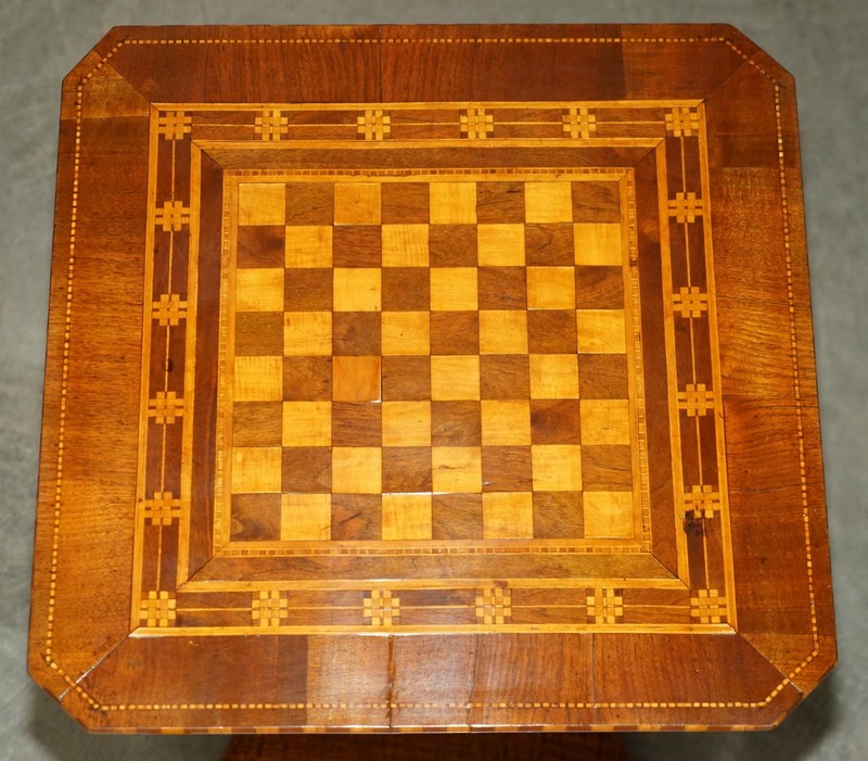 ANTIQUE RESTORED WILLIAM IV CIRCA 1830 MAHOGANY & WALNUT WOOD CHESSBOARD TABLE gallery