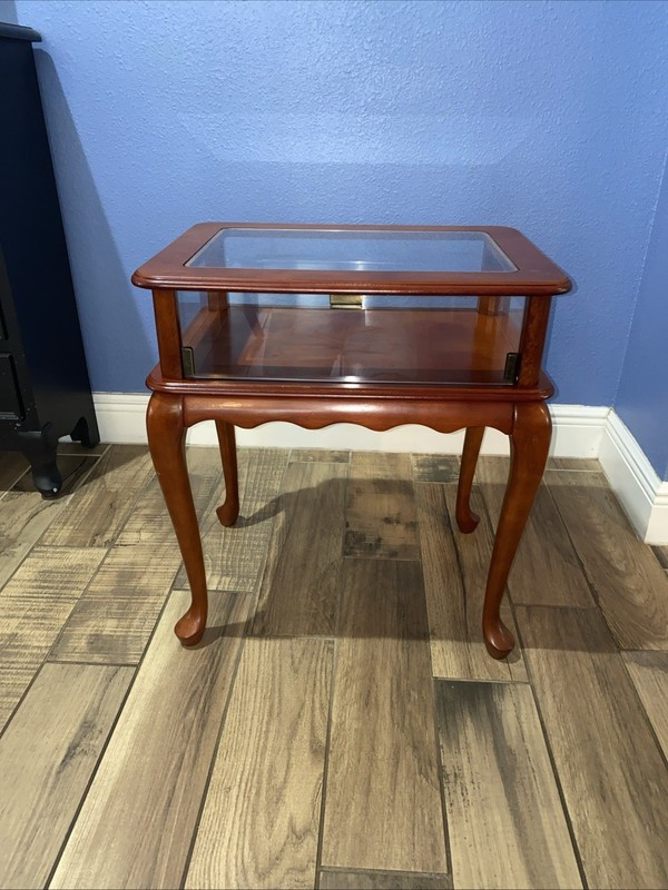 Vintage Queen Anne Style Display Box End Table Glass Curio